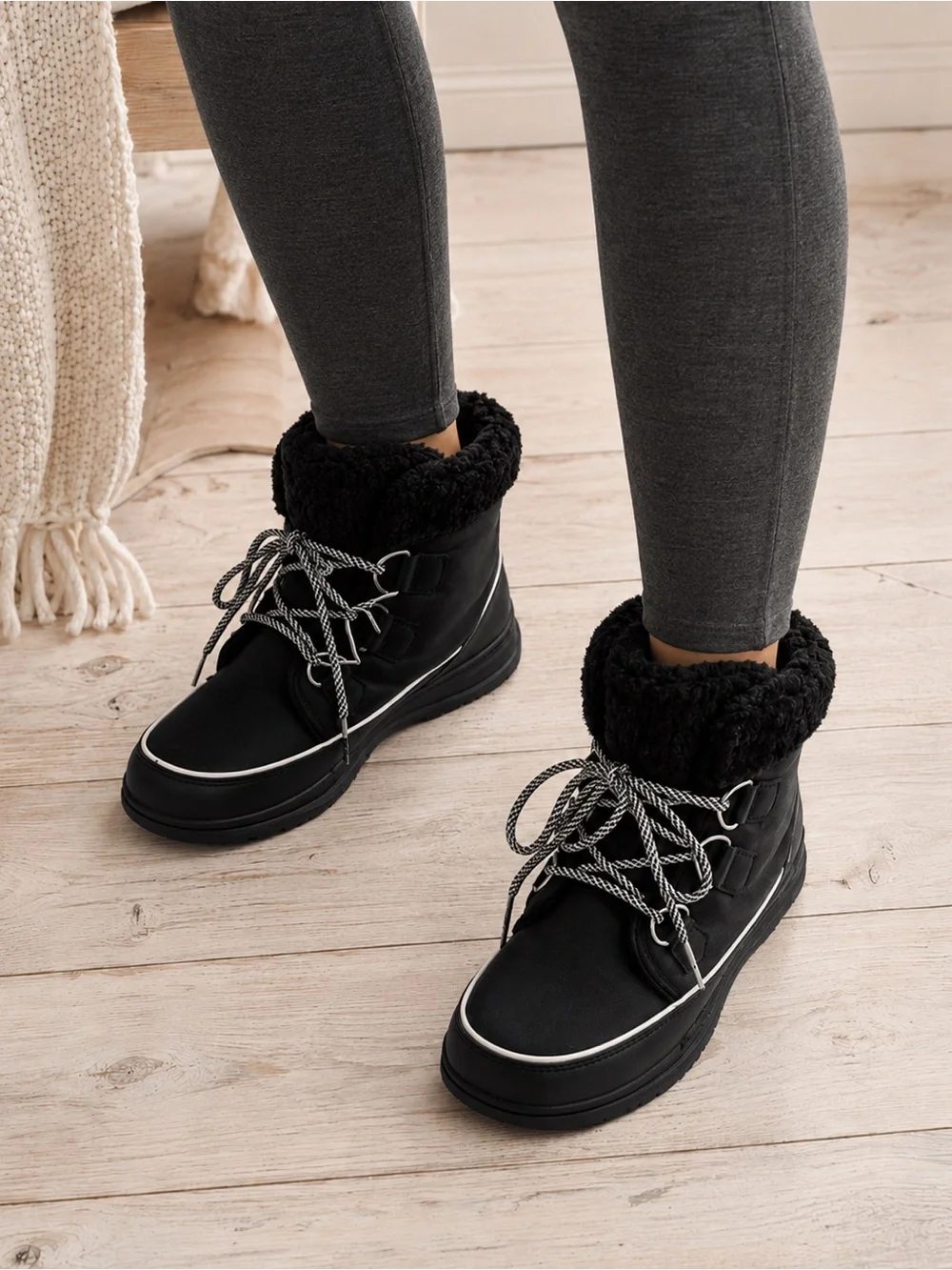 Sorel Black Boots, Size 6